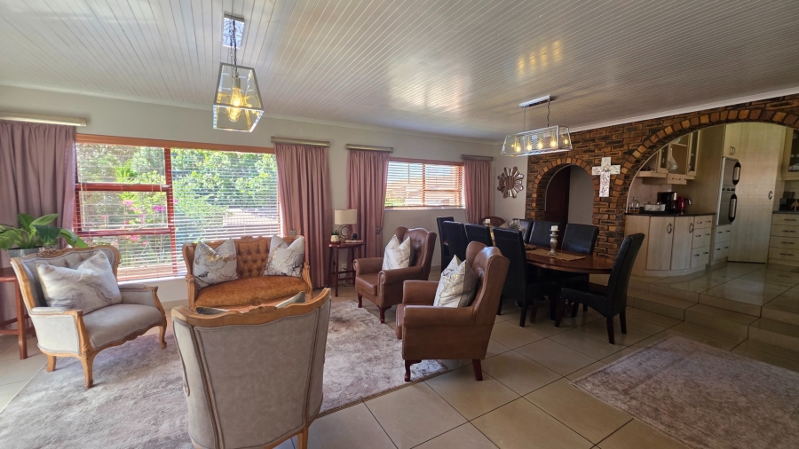 7 Bedroom Property for Sale in Vredenburg Western Cape